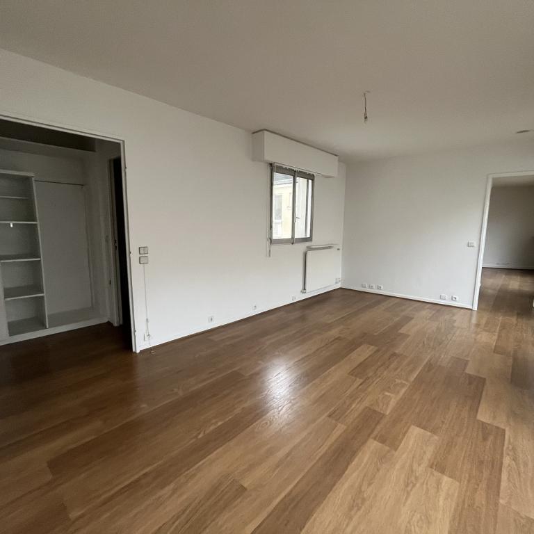 A LOUER 2 PIECES 61m2 avec GRANDE TERRASSE 70m² PARIS XVème