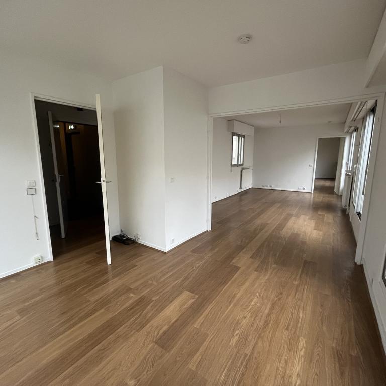 A LOUER 2 PIECES 61m2 avec GRANDE TERRASSE 70m² PARIS XVème