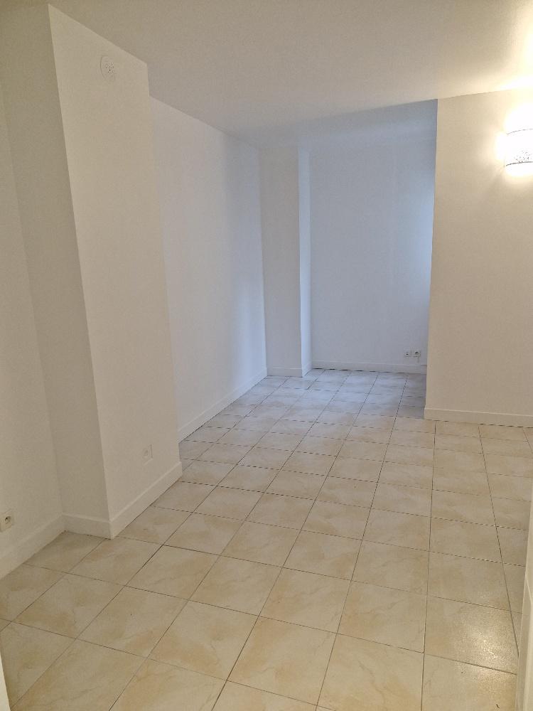 A LOUER STUDIO 17.57m² 92200 NEUILLY SUR SEINE 