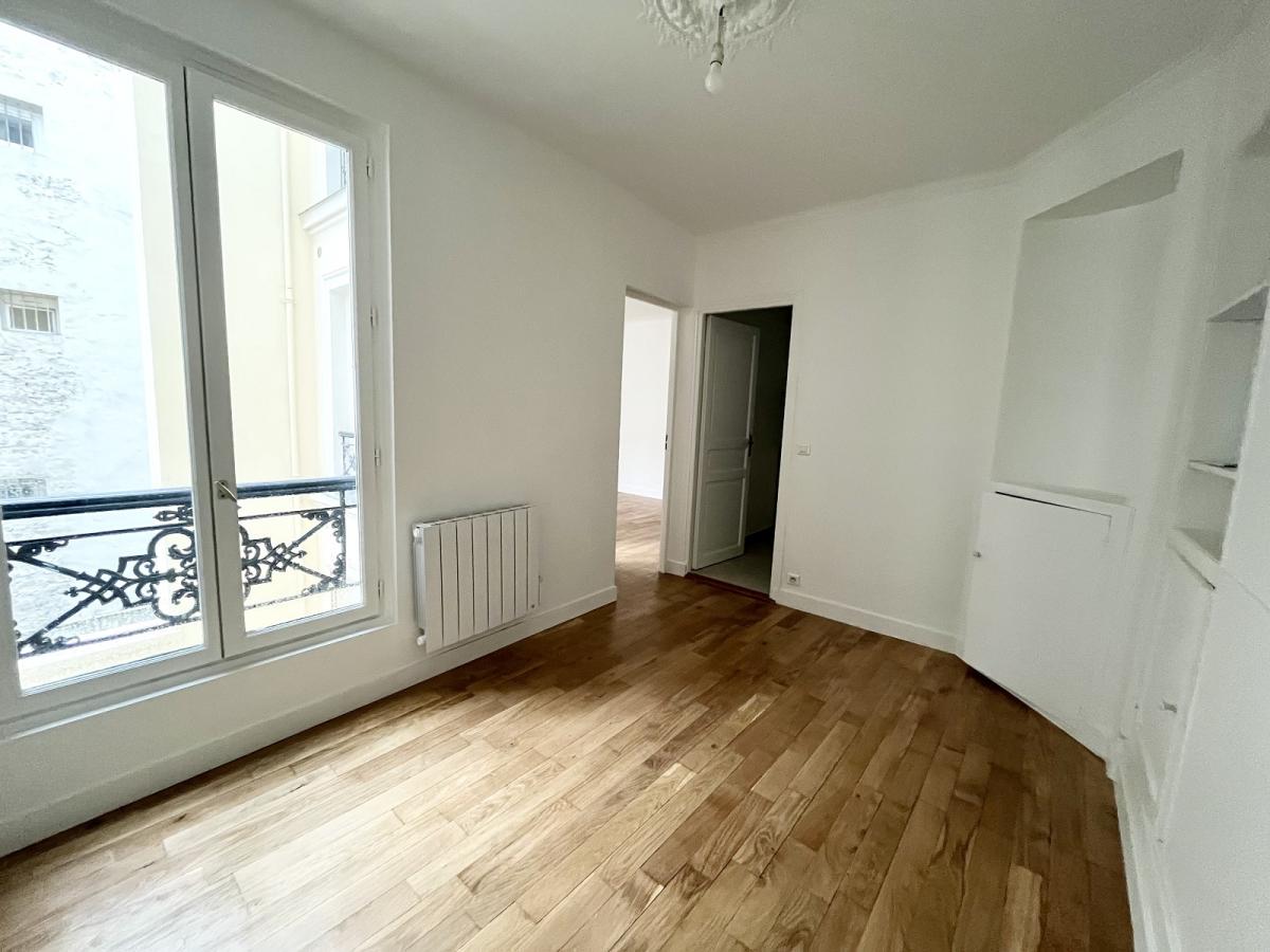 A LOUER 47.22m²  Paris VIIème  SEVRES VANEAU