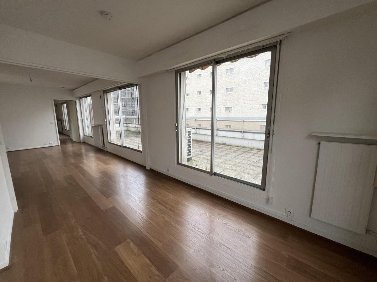 A LOUER 2 PIECES 61m2 avec GRANDE TERRASSE 70m² PARIS XVème