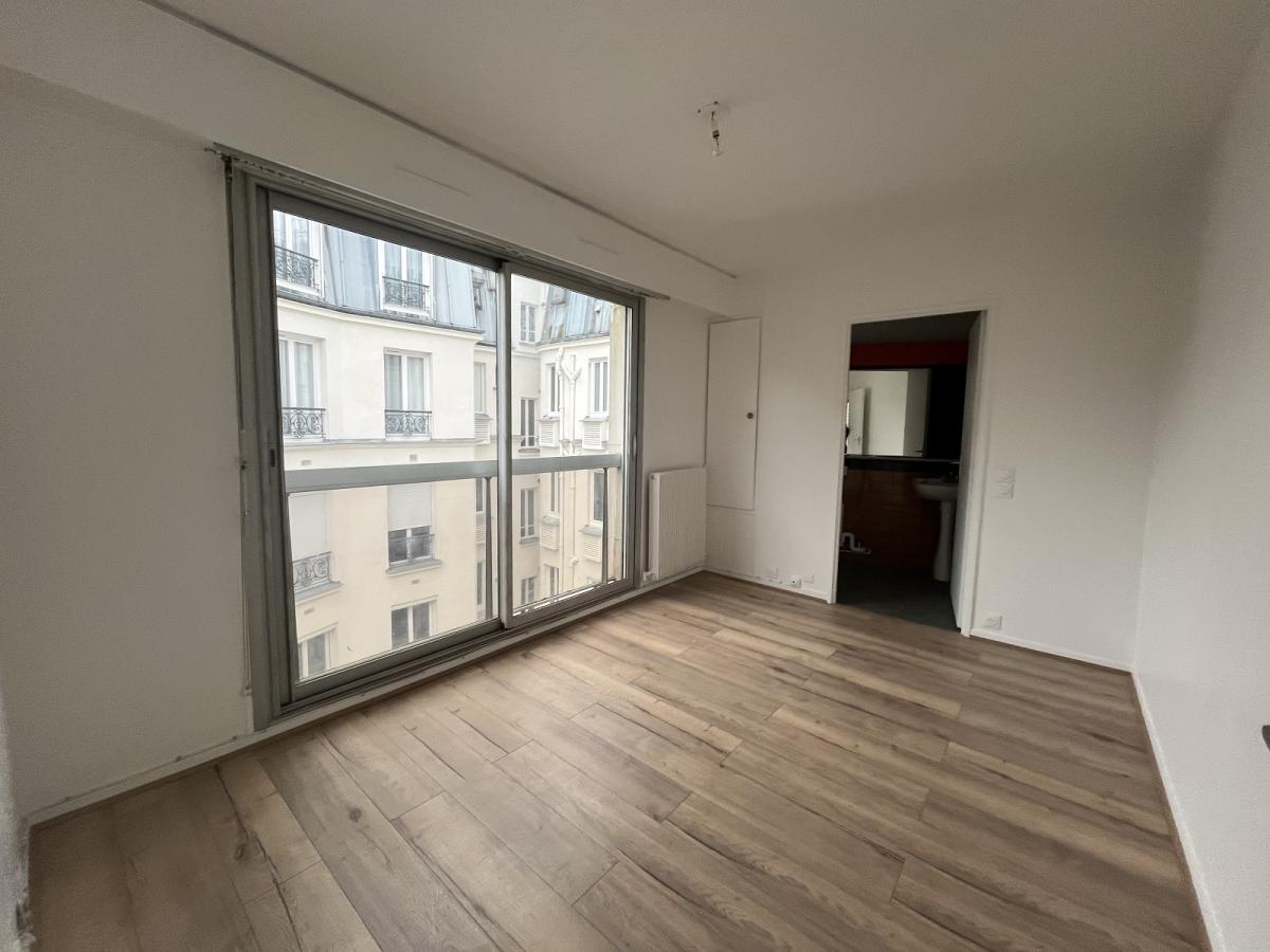 A LOUER 2 PIECES 53.32m2 + TERRASSE 25m² PARIS XVème